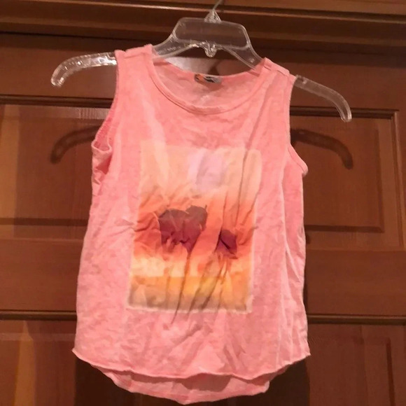3/$15 Xhilaration horse tank top - Picture 2 of 6